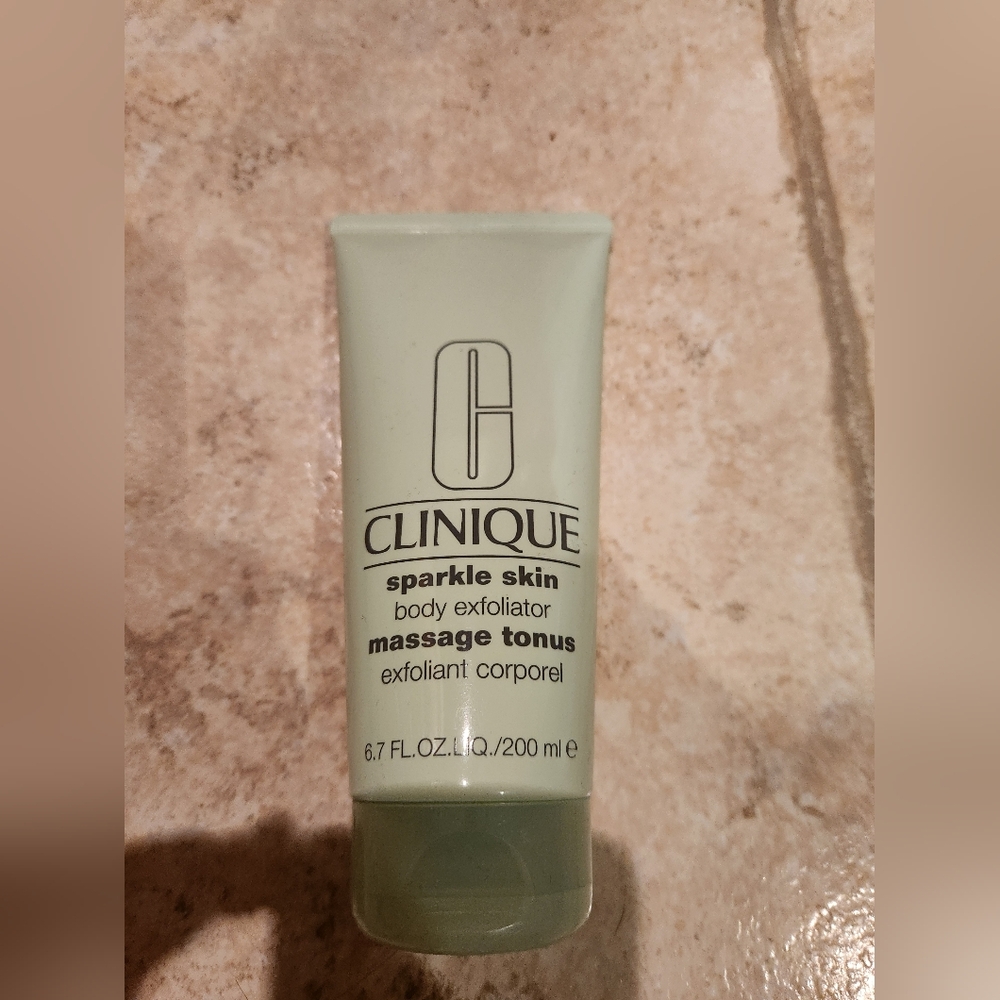 Clinique Sparkle Skin Body Exfoliator
